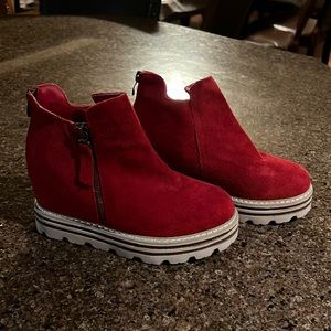 New hide heel ankle boots